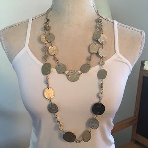 Express hammered gold disc layered necklace